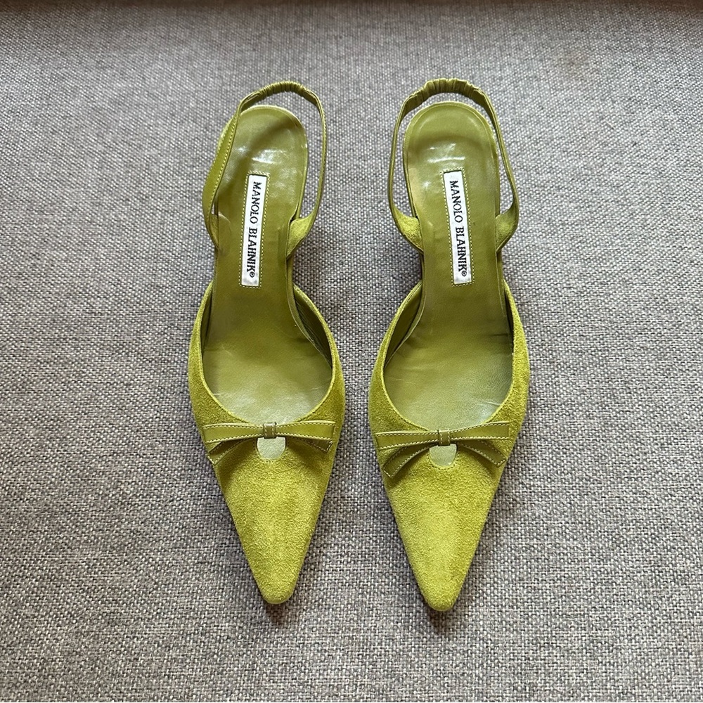 Manolo Blahnik chartreuse Green Suede Pointed Slingback Heels